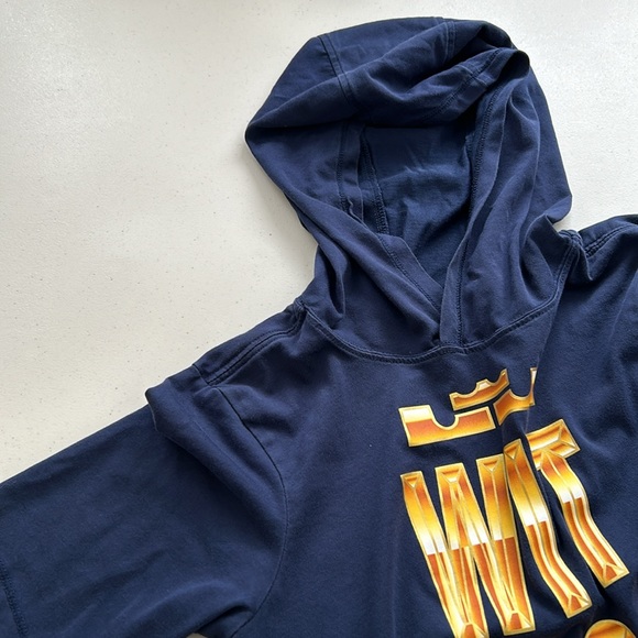 The Nike Tee Athletic Cut Dri Fit Kids Hoodie Shirt Blue Size Medium - Picture 3 of 6